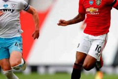 英格兰足球不败传奇：曼城、利物浦等五队辉煌篇章